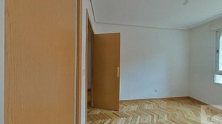 Piso en venta en Pueblo Nuevo en Madrid
