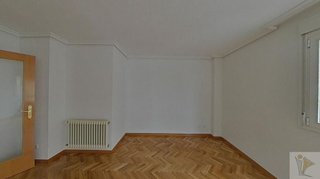 Piso en venta en Pueblo Nuevo en Madrid