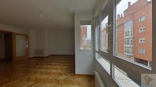 Piso en venta en Pueblo Nuevo en Madrid
