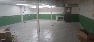 Nave industrial en venta en Gràcia en Sabadell