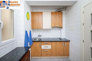 Piso en venta en Camino de Ronda - Rosaleda en Granada