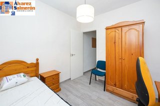 Piso en venta en Camino de Ronda - Rosaleda en Granada