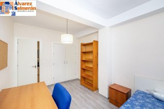 Piso en venta en Camino de Ronda - Rosaleda en Granada