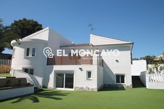 Chalet en venta en Los Balcones - Los Altos del Edén en Torrevieja