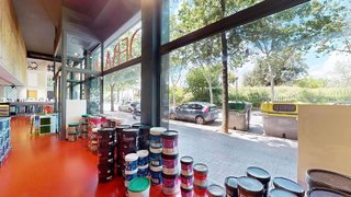 Local comercial en venta en El Parc i la Llacuna del Poblenou en Barcelona