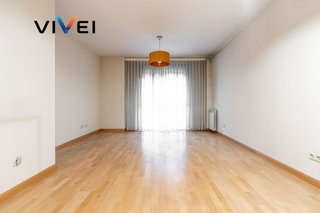 Piso en venta en Palos de Moguer en Madrid