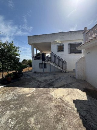 Chalet en venta en Urbanizaciones en Llíria
