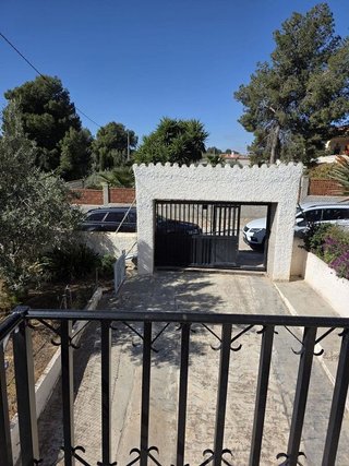 Chalet en venta en Urbanizaciones en Llíria