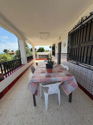 Chalet en venta en Urbanizaciones en Llíria