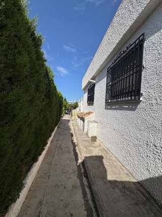 Chalet en venta en Urbanizaciones en Llíria