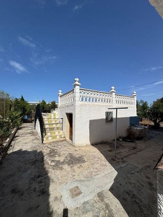 Chalet en venta en Urbanizaciones en Llíria