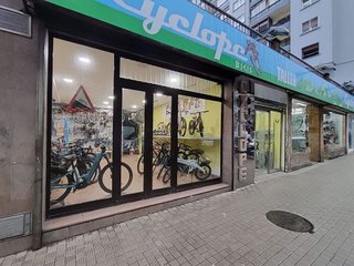 Local comercial en venta en Pinar - Anaka - Belaskoenea en Irun