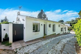 Piso en alquiler en Calaburra - Chaparral en Mijas