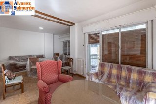 Piso en venta en Pajaritos - Plaza de Toros en Granada