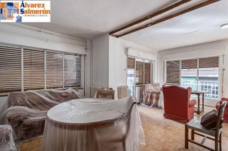 Piso en venta en Pajaritos - Plaza de Toros en Granada