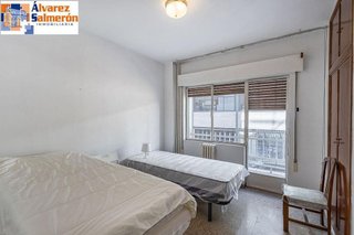 Piso en venta en Pajaritos - Plaza de Toros en Granada