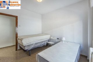 Piso en venta en Pajaritos - Plaza de Toros en Granada