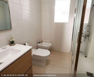 Piso en venta en La Llum en Valencia