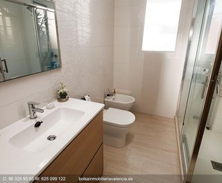 Piso en venta en La Llum en Valencia
