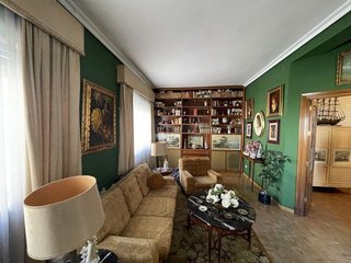 Piso en venta en Los Remedios en Sevilla