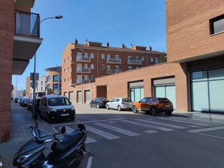 Local comercial en venta en Llevant en Igualada