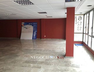Local comercial en alquiler en Parque de la Bombilla-Pla de Rascanya en Llíria
