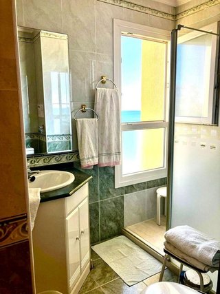 Piso en venta en Playa de la Fontanilla en Marbella