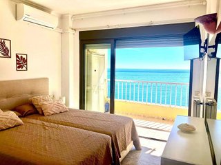 Piso en venta en Playa de la Fontanilla en Marbella