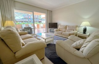 Piso en venta en Puerto Banús en Marbella