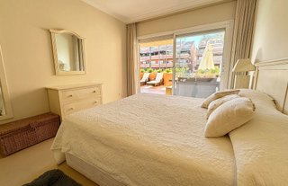 Piso en venta en Puerto Banús en Marbella