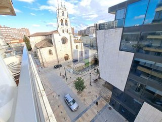 Piso en venta en Plaza España - Villa Pilar - Reyes Católicos - Vadillos en Burgos