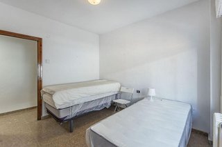Piso en venta en Pajaritos - Plaza de Toros en Granada