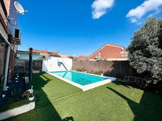 Chalet en venta en Puebla de Alfindén (La)