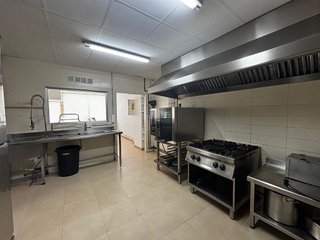 Local comercial en venta en Cervantes en Granada
