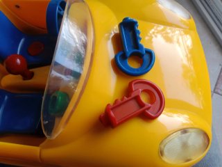 Coche Juguete Amarillo con Sonidos y luces