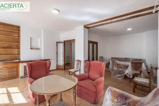Piso en venta en Pajaritos - Plaza de Toros en Granada