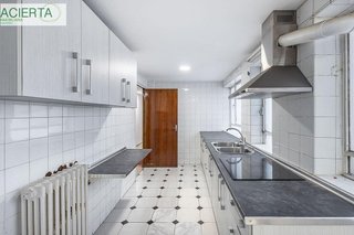 Piso en venta en Pajaritos - Plaza de Toros en Granada