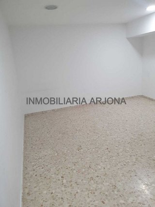 Local comercial en venta en San Francisco en Lucena