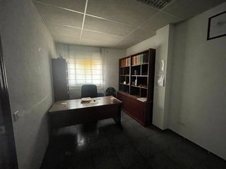 Local comercial en venta en Arroyo de la Luz