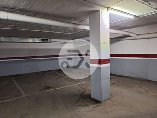 Garaje en venta en Els Canyars en Castelldefels