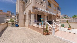 Casa en venta en La Siesta - El Salado - Torreta en Torrevieja