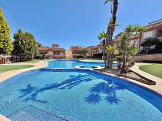Casa adosada en venta en Gran Alacant en Santa Pola