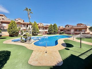 Casa adosada en venta en Gran Alacant en Santa Pola