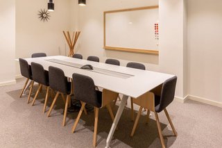 Oficina en alquiler en Palos de Moguer en Madrid