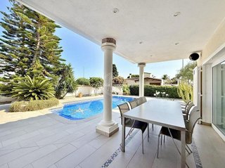 Chalet en venta en Empuriabrava en Castelló d´Empúries