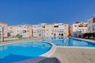 Casa adosada en venta en  El Acequión - Los Naúfragos en Torrevieja