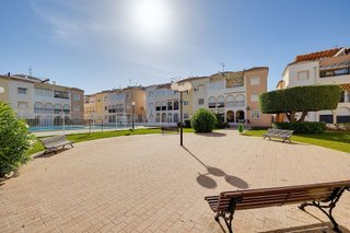 Casa adosada en venta en  El Acequión - Los Naúfragos en Torrevieja