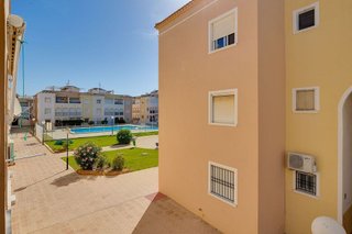 Casa adosada en venta en  El Acequión - Los Naúfragos en Torrevieja