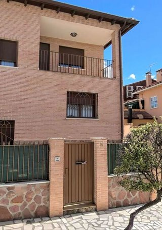 Casa pareada en venta en Colmenar de Oreja