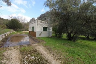 Casa en venta en Benaoján